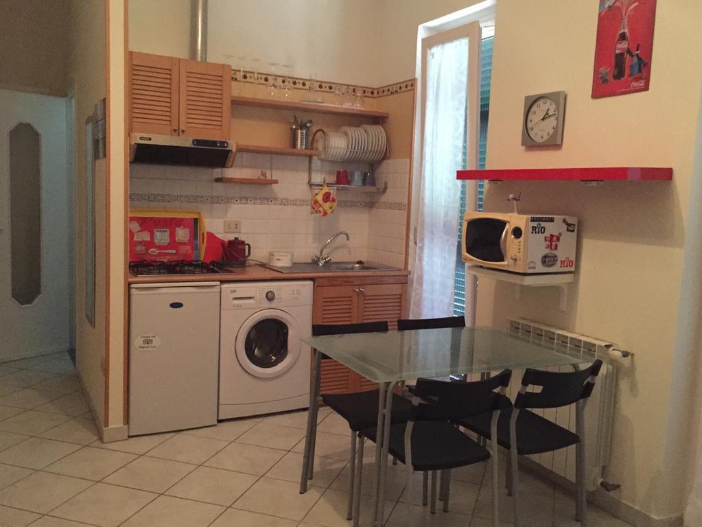 Appartamento Un Giorno Di Sole 레리치 외부 사진