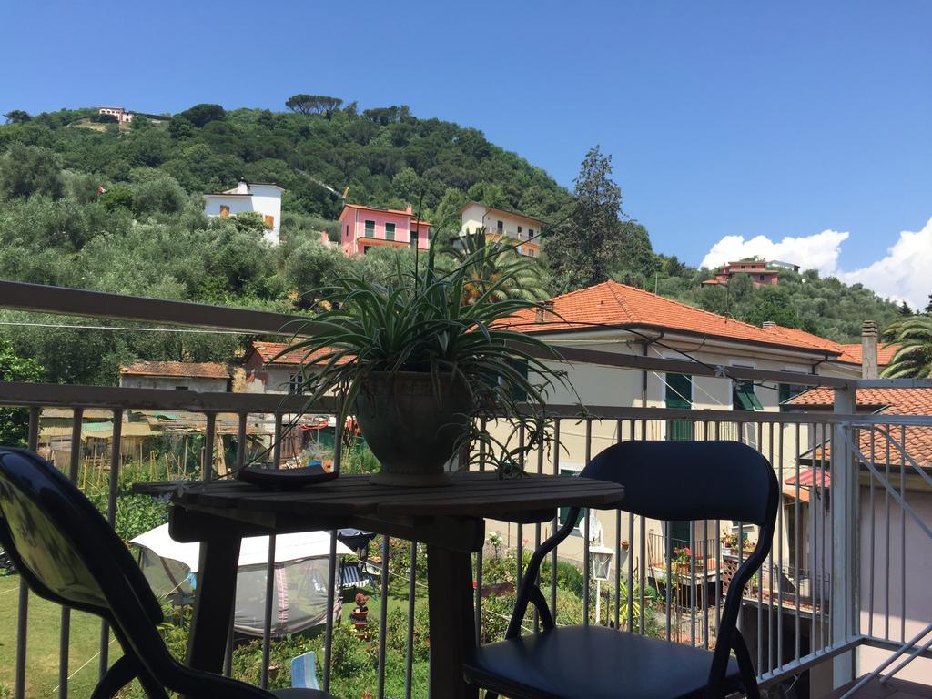 Appartamento Un Giorno Di Sole 레리치 외부 사진